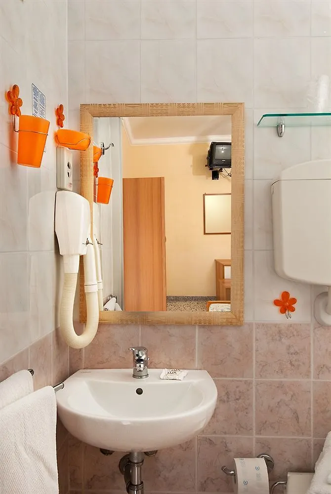 Albergo Grappoli Rimini Italia